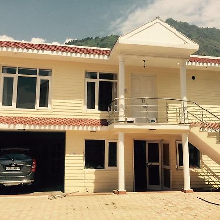 Shalimar Heights Hotel Srīnagar Zewnętrze zdjęcie
