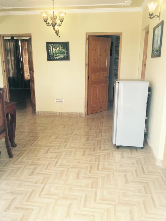 Shalimar Heights Hotel Srīnagar Zewnętrze zdjęcie