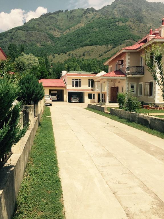 Shalimar Heights Hotel Srīnagar Zewnętrze zdjęcie